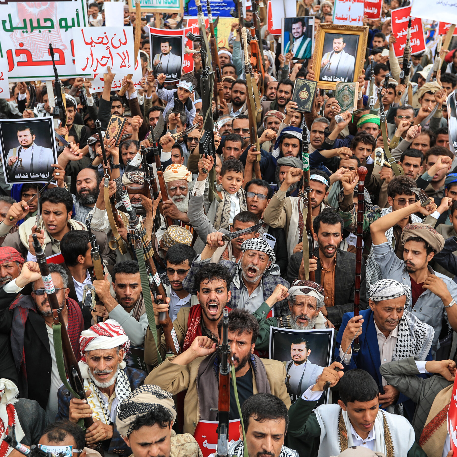 Houthis open new front in Iran‑U.S. conflict with ship attacks and waterway blockade