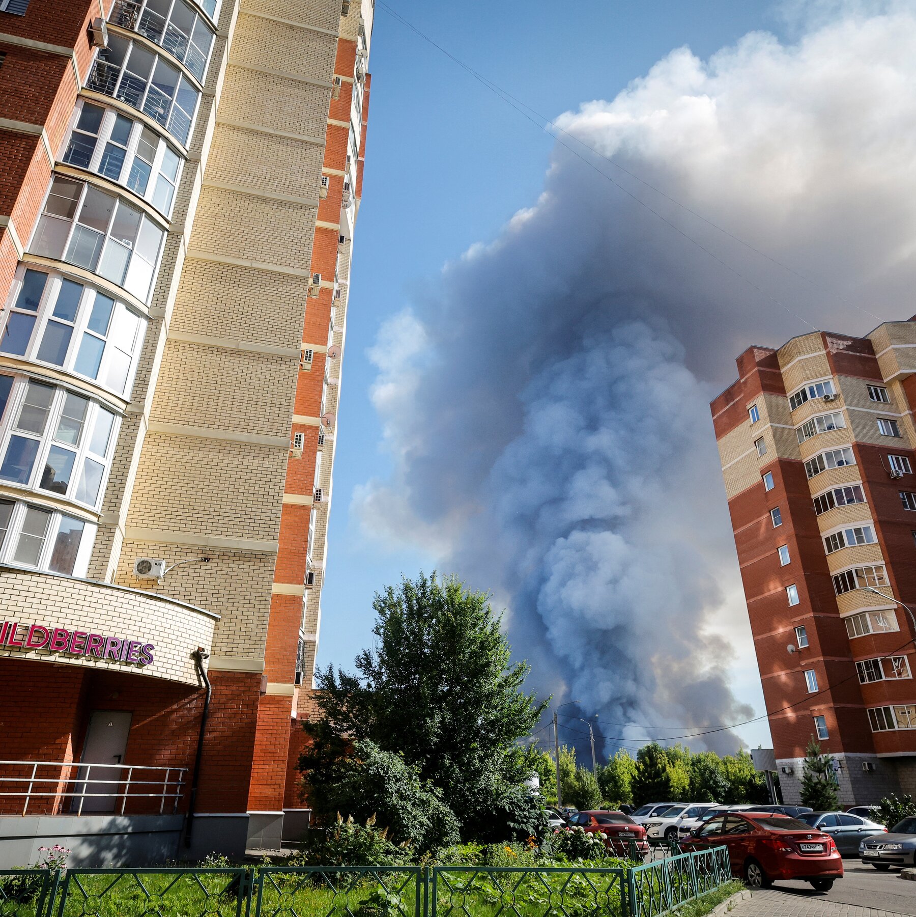 Ukraine Targets Russian Commercial Warehouses in Long-Range Air Strikes