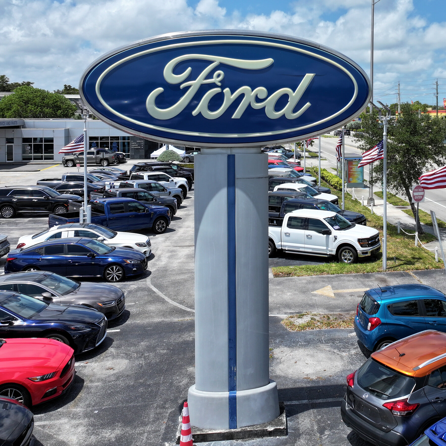 Ford to Embed Apple Maps in New Electric Vehicle Self-Driving System