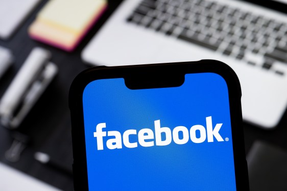 Facebook rolls out new Marketplace app for sellers with free verification
