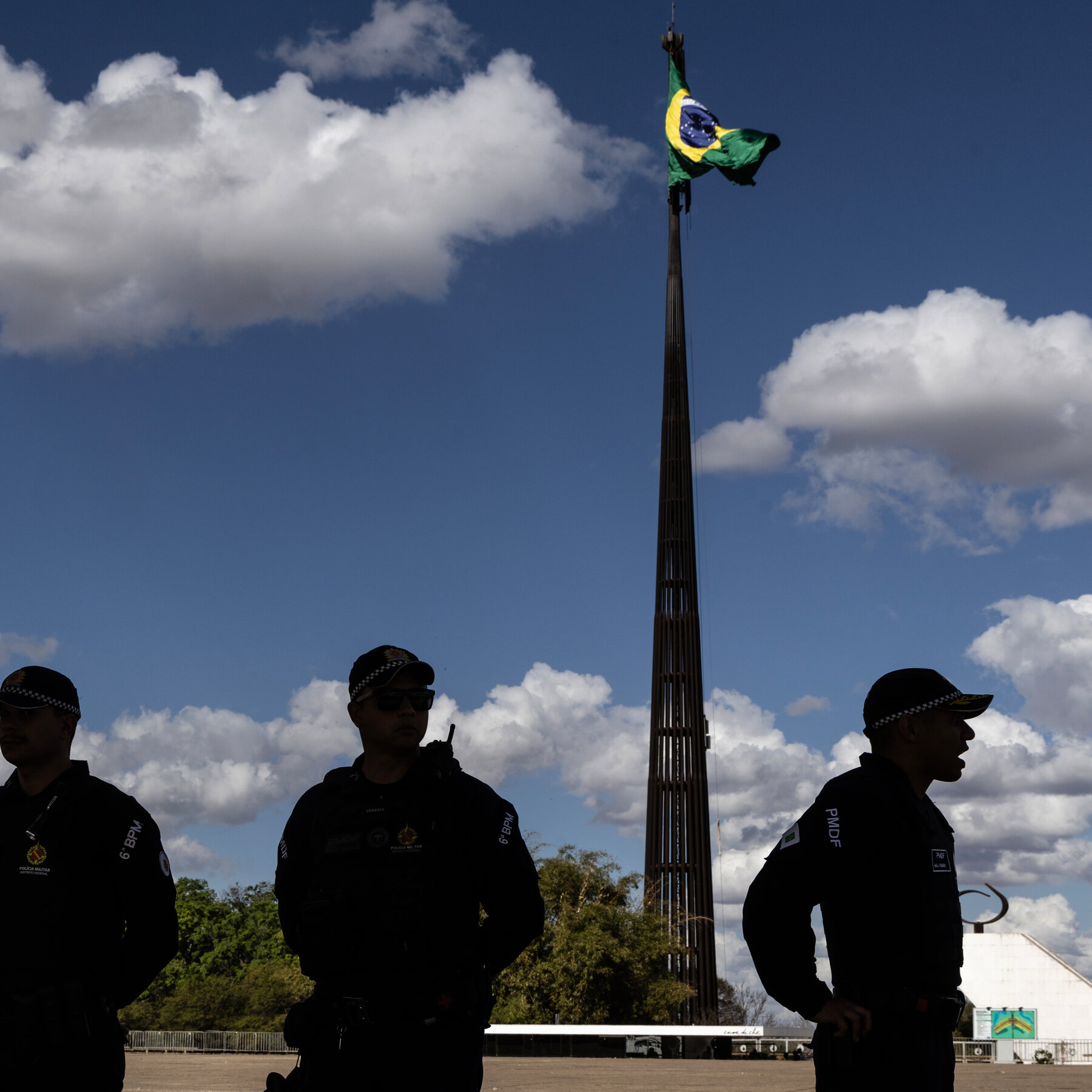 Brazil Denies Visas to Two Senior U.S. Officials Over Election‑System Concerns