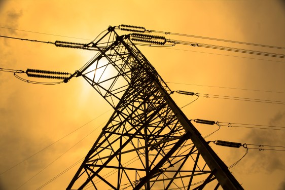 Fallen power line reveals growing AI data‑center power reliability issue and proposed fixes