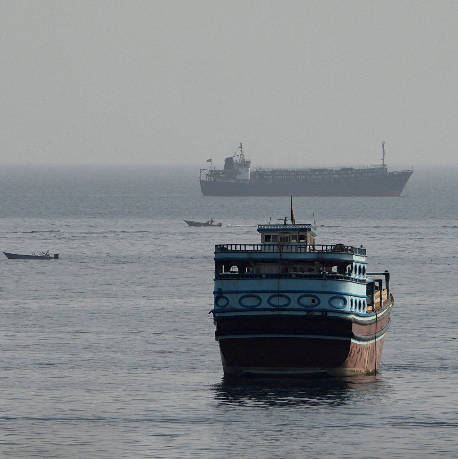 Iran Steers Trump Back to June Deal by Holding Firm to Strait of Hormuz