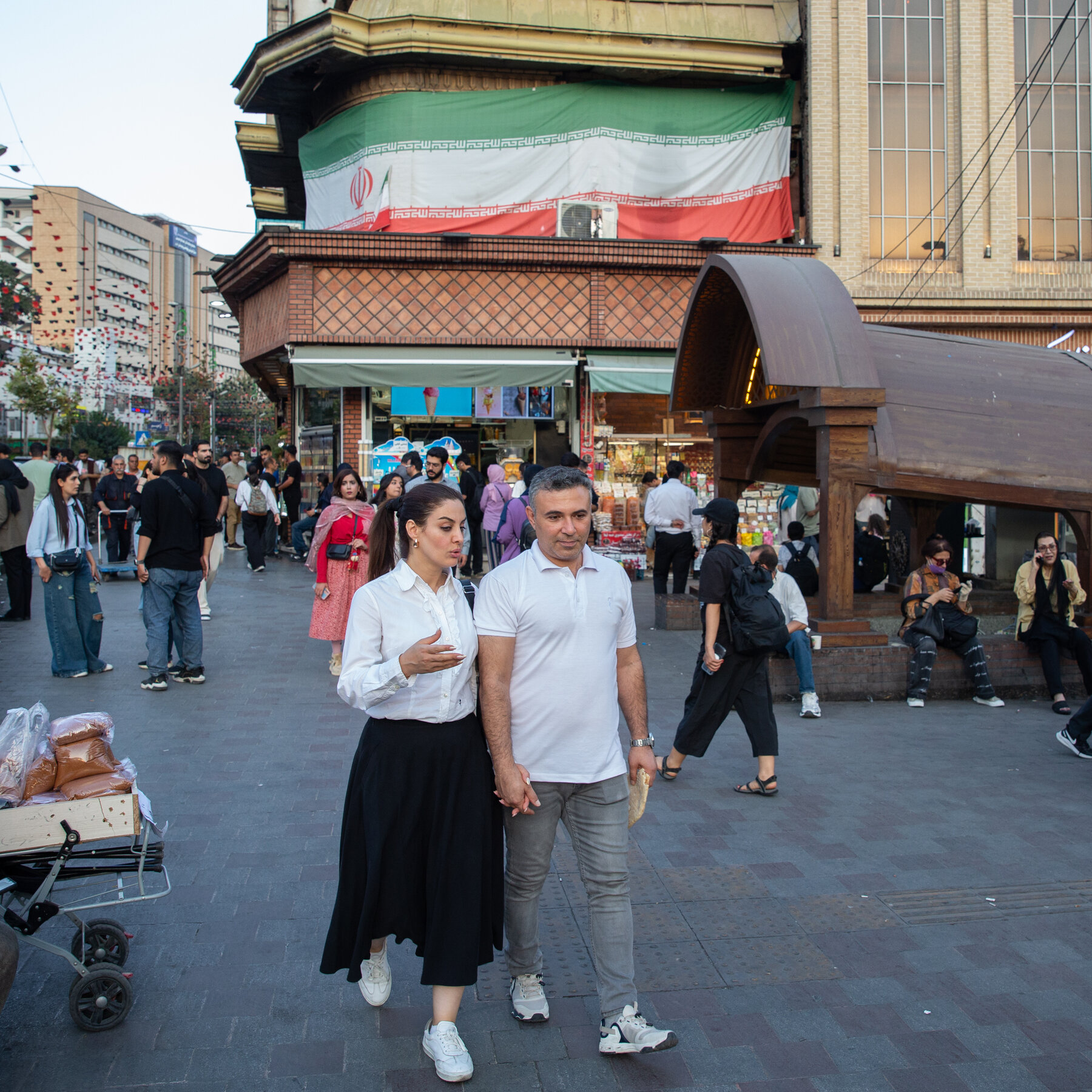 Trump Reverts to Economic Pressure on Iran Amid Limited Options