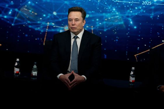 Musk's Faster Path to More Gas Turbines Comes With Pollution Problem