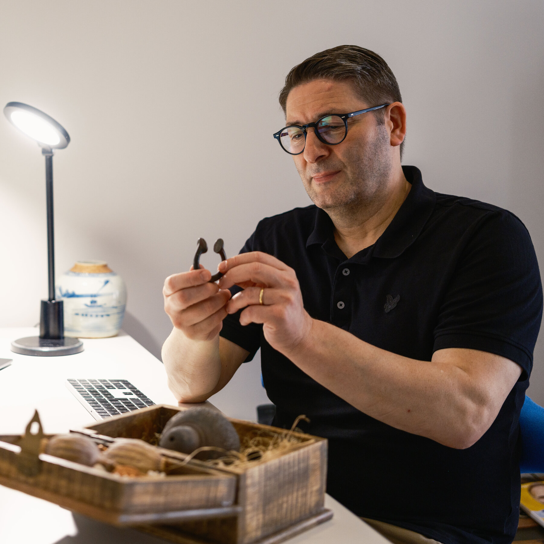 Marine Archaeologist Sean Kingsley Explores Pirate Cove Shipwrecks