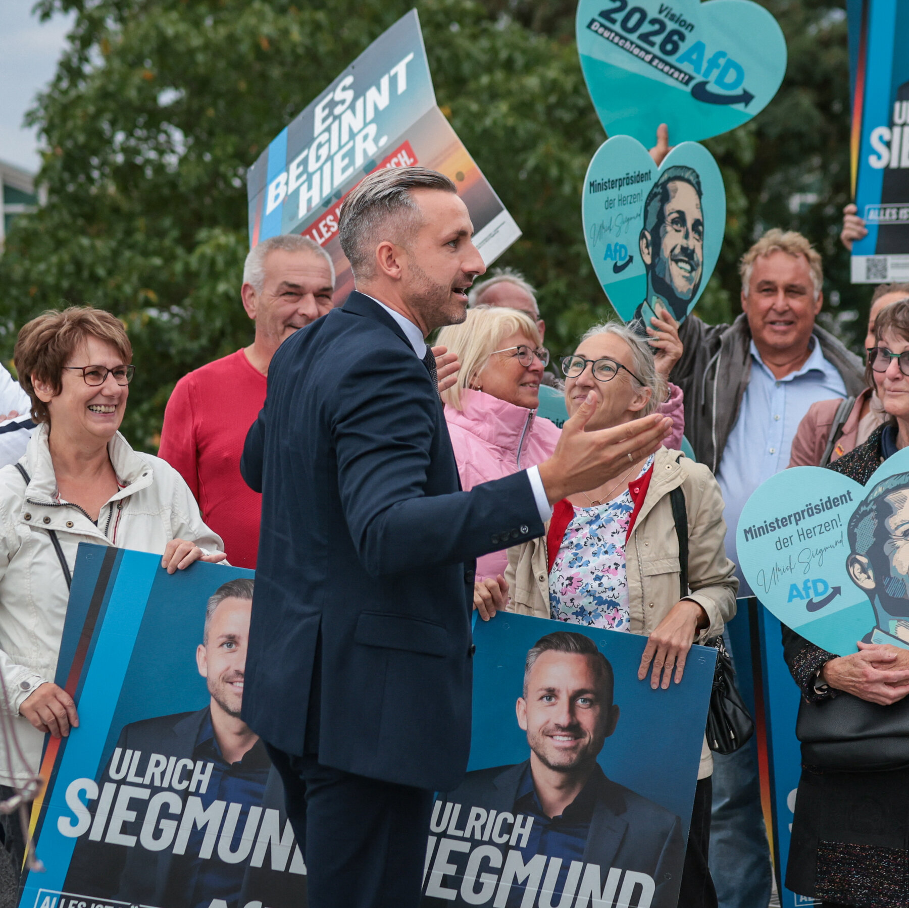 German Far-Right Surges, Threatening Postwar Taboo Against Extremists in Power