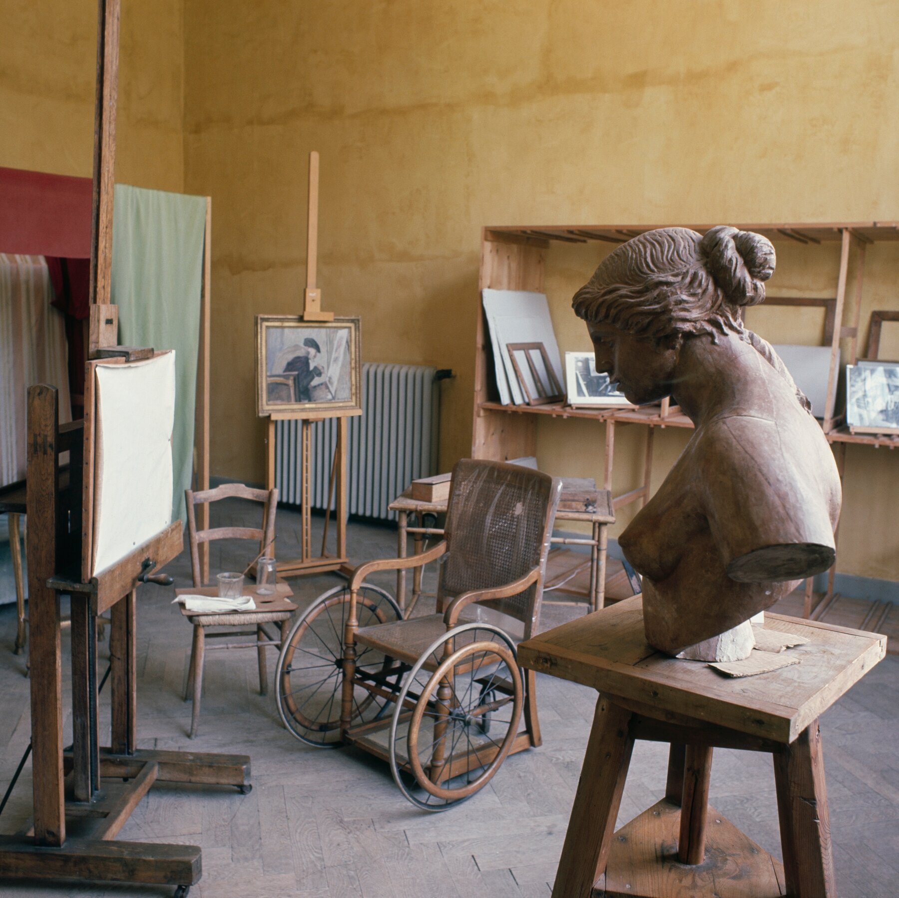 Thieves Target Renoir Museum in Southern France to Steal Three Artworks